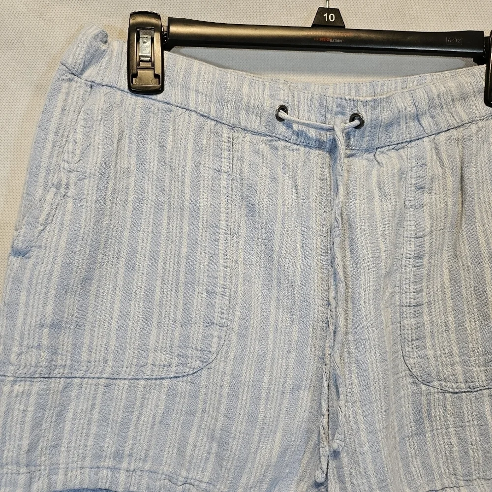 Land N Sea Stripped 55% Linen 45% Rayon Blue & White Shorts Size M